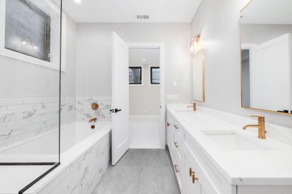 Cost of Bathroom Installation in Knoxville